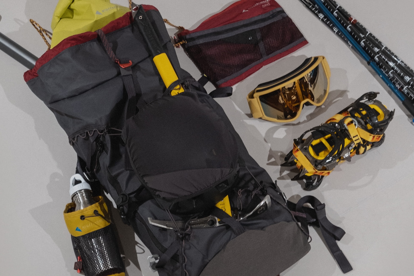 Packing of Ull Backpack with skiing equipment