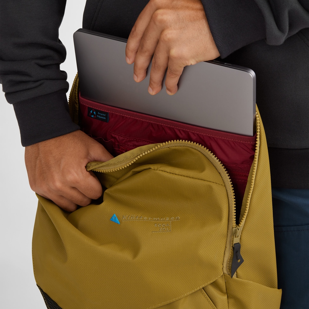 Edda everyday backpack laptop sleeve